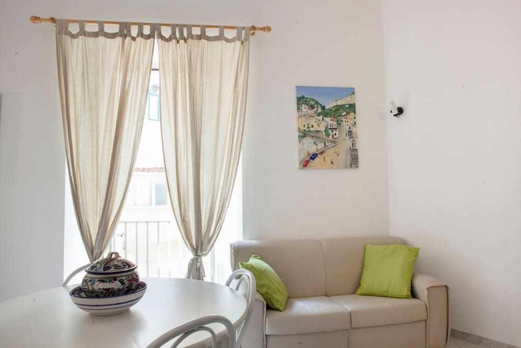 Donna Sara Appartamento In Corte Amalfitana Ngoại thất bức ảnh